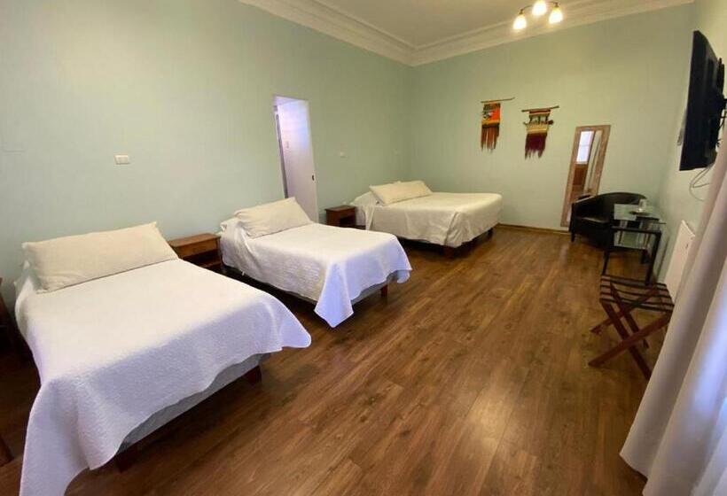 غرفة قياسية رباعية, Chagual