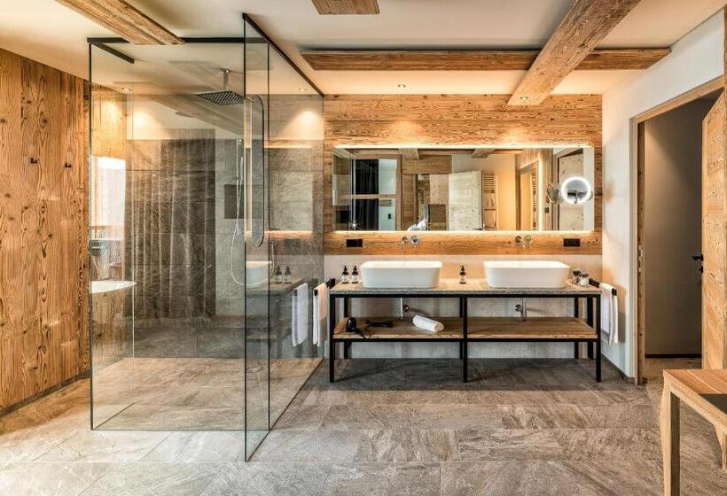 סוויטה דלוקס, My Arbor   Plose Wellness