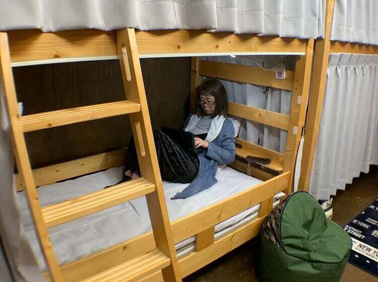 공동 객실, Cheap Inn Atotetsu Hostel