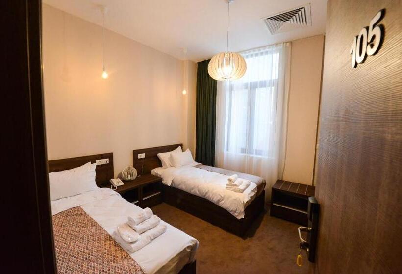 اتاق لوکس, Cara 28