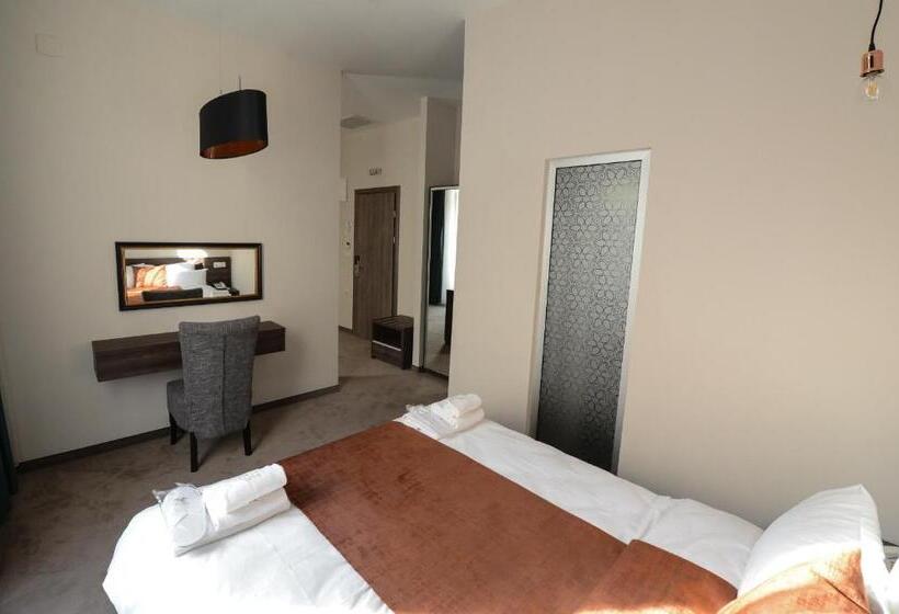 آپارتمان 1 خوابه با بالکن, Cara 28