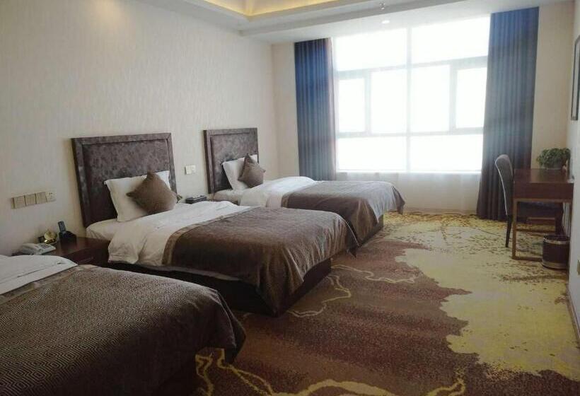 חדר סטנדרט לשלושה, Dunhuang Dasheng Vacation