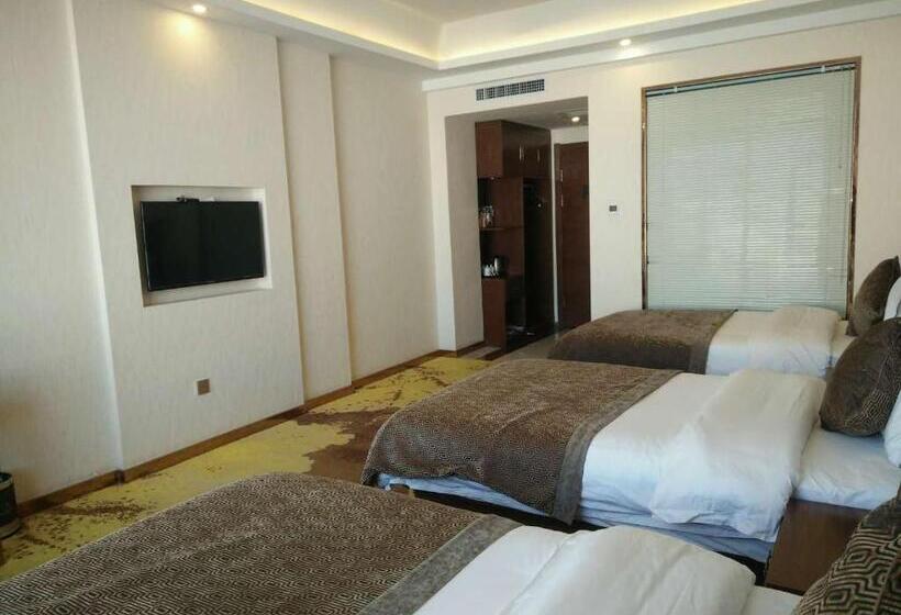 חדר סטנדרט לשלושה, Dunhuang Dasheng Vacation