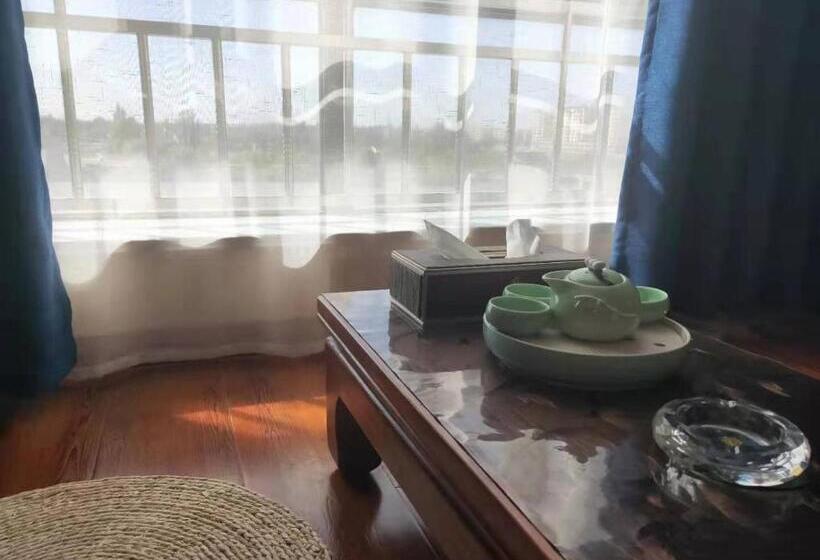 Deluxe room with river view, Dunhuang Dasheng Vacation