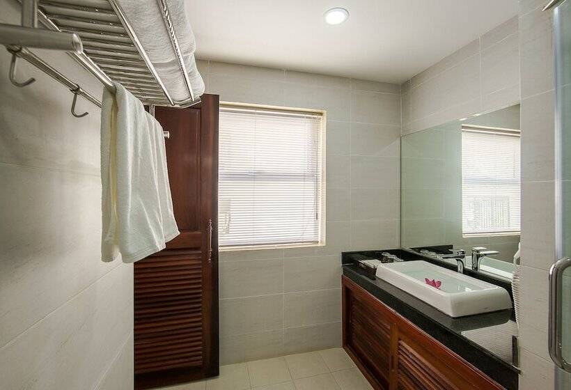 غرفة ديلوكس سرير كينج مطلة على المدينة, The Amazing Residence