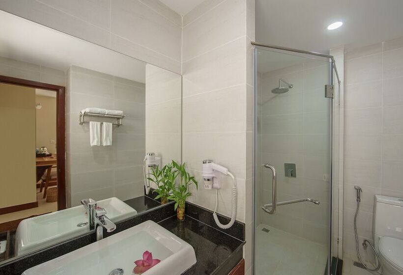 غرفة ديلوكس سرير كينج مطلة على المدينة, The Amazing Residence