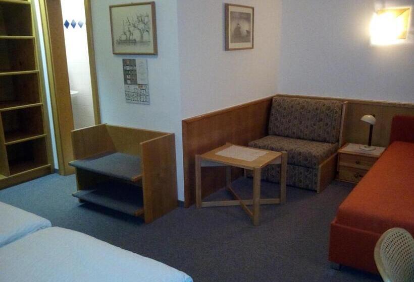 スタンダード4人部屋, Zum Goldenen Hirschen