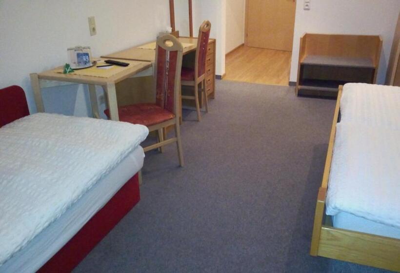 スタンダード4人部屋, Zum Goldenen Hirschen