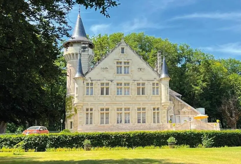 デラックストリプルルーム, Château Picol