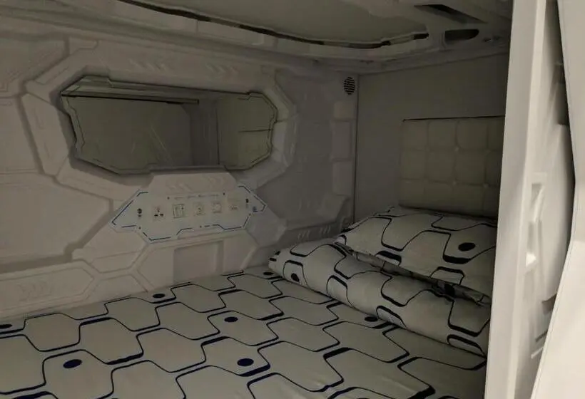 Capsule, Space Cap