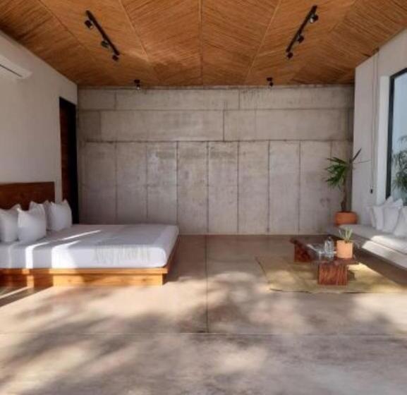 带大床的高级房间, Mint Santa Teresa   Adults Only