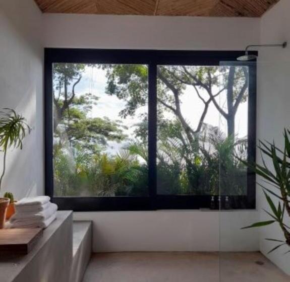 带大床的高级房间, Mint Santa Teresa   Adults Only