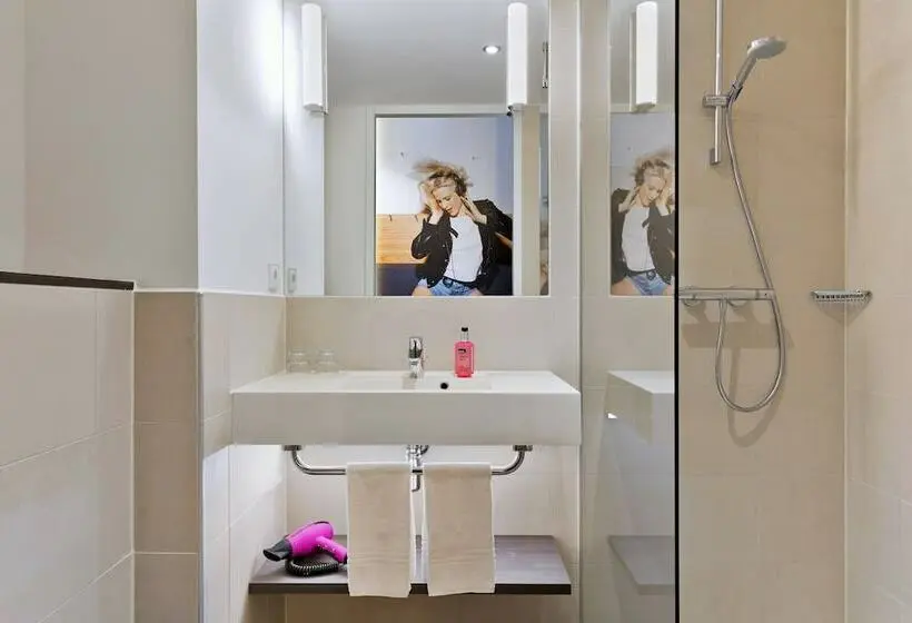 スタンダードルーム, Moxy Amsterdam Houthavens