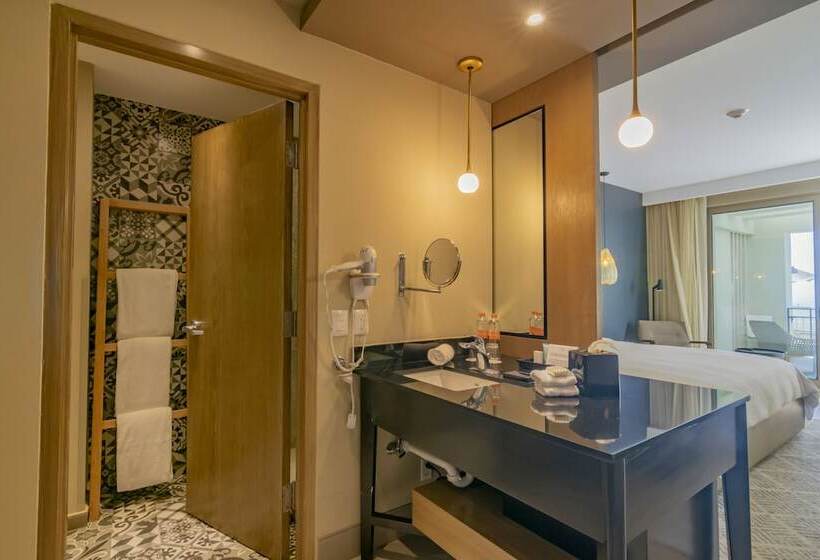 带大床的豪华间, Torre Lucerna Hotel Ensenada