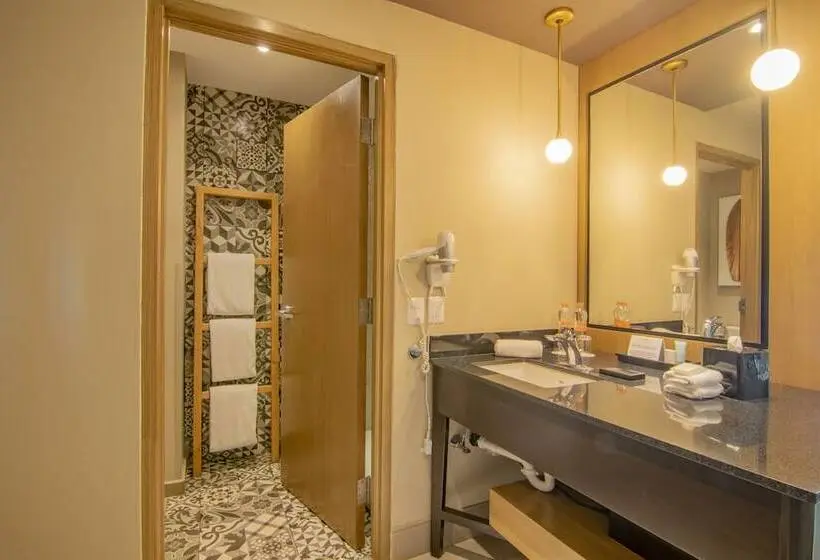 Deluxe-huone King-vuode, Torre Lucerna Hotel Ensenada