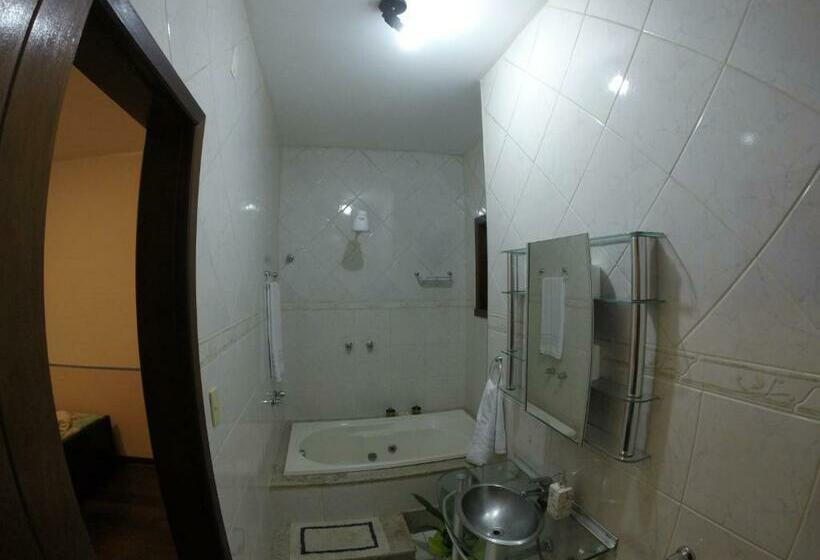 套房, Hostel Lares