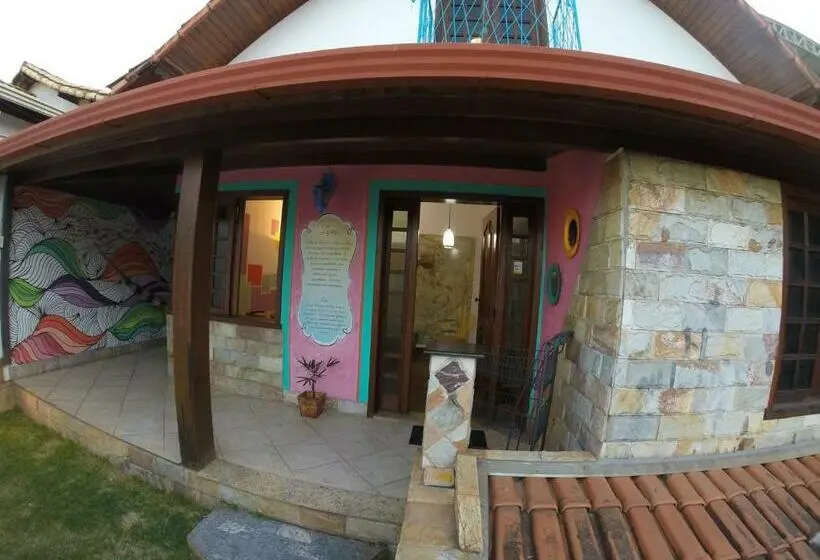 スイート, Hostel Lares