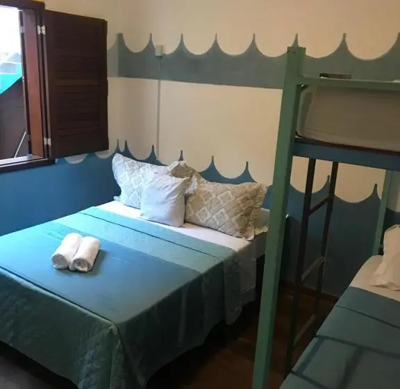 浴室共有スタンダード４人用ルーム, Hostel Lares