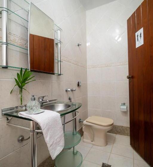 套房, Hostel Lares