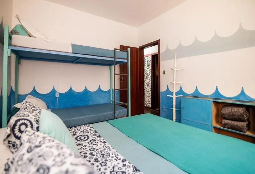 浴室共有スタンダード４人用ルーム, Hostel Lares