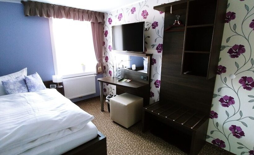 חדר סטנדרט יחיד, Alte Brennerei