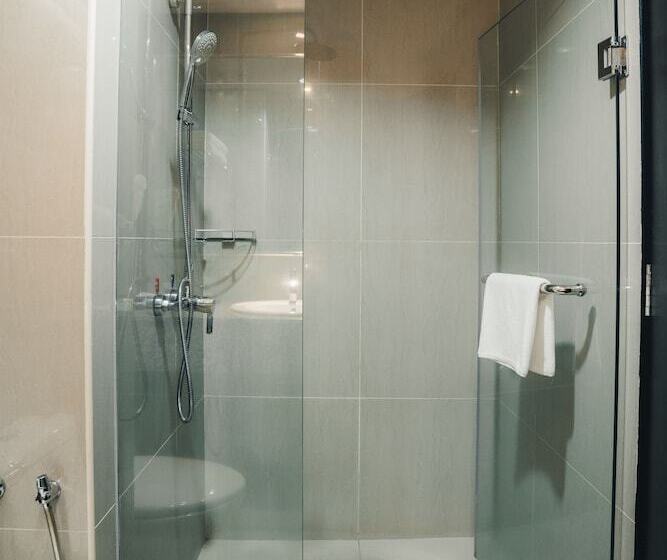 デラックスルーム, Le Venue