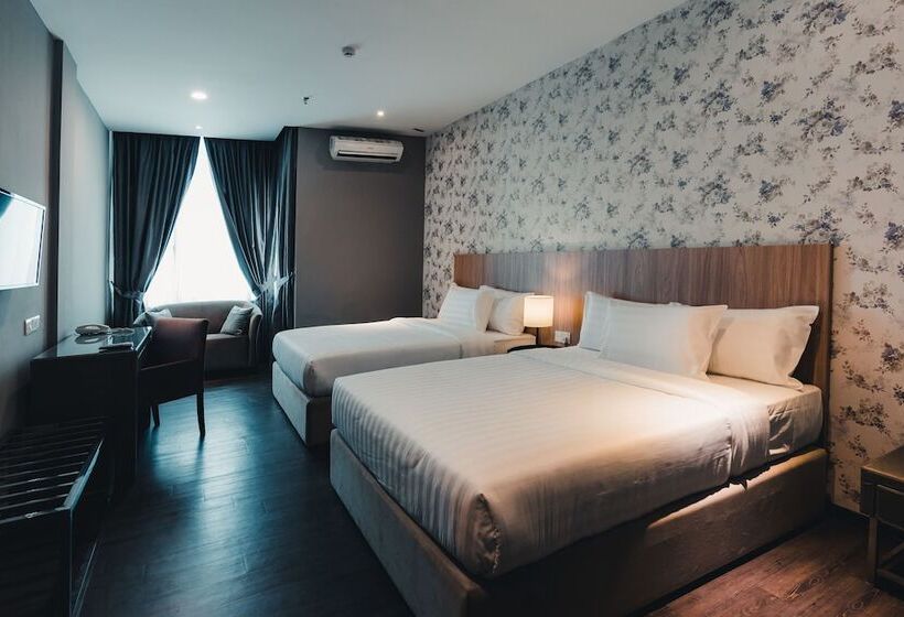 Номер Deluxe, Le Venue