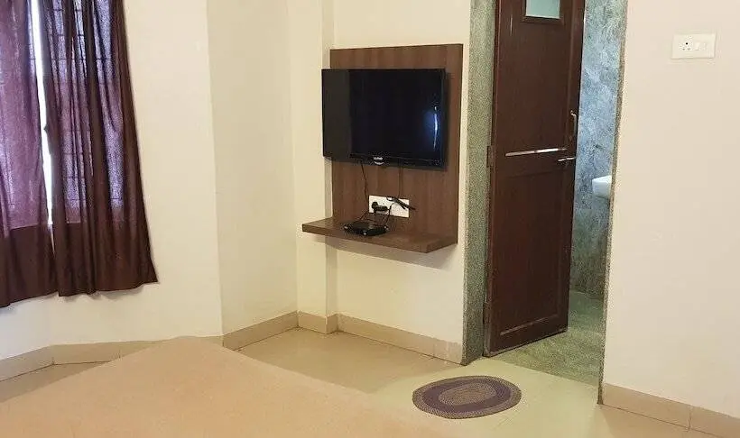 デラックスルーム, Bhagwati Lodging