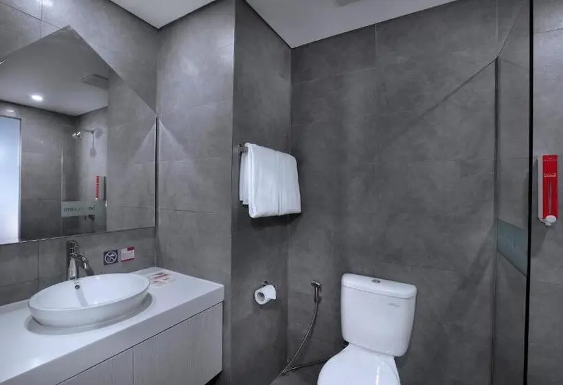 Standart Oda, Favehotel Madiun