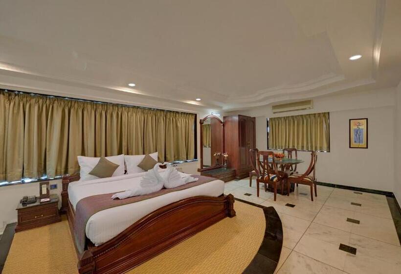 Quarto Estandar, K K Beacon India