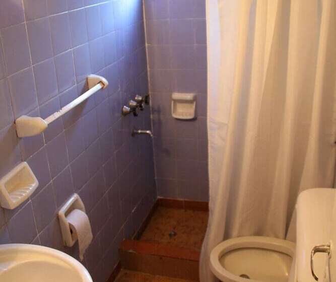 غرفة قياسية ثلاثية, Laguna Azul