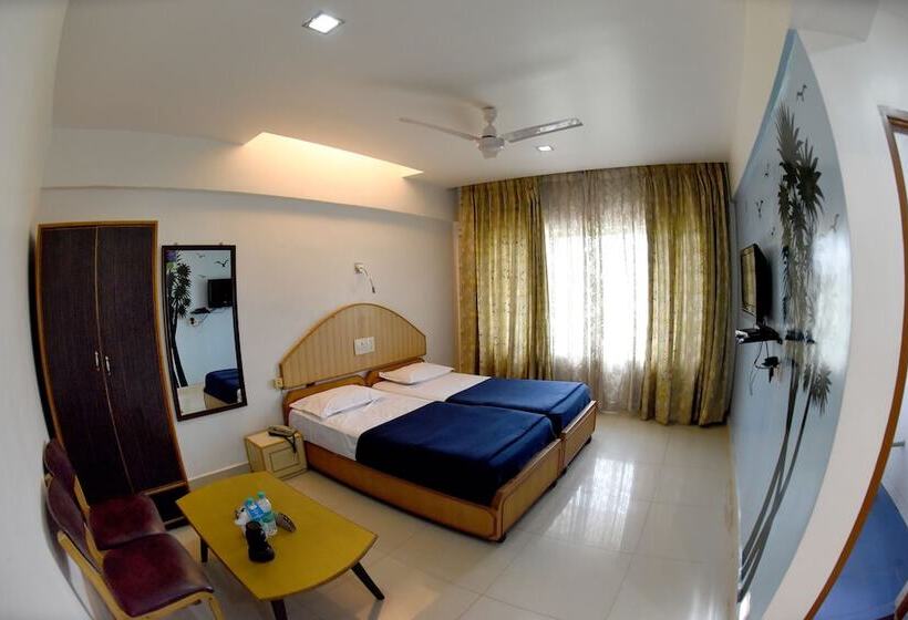 חדר דלוקס, Sharada International