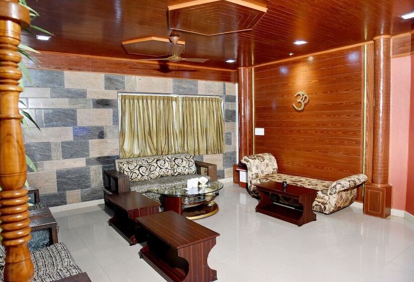 סוויטה, Sharada International