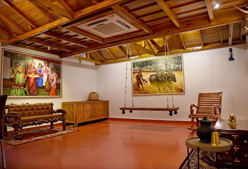 סוויטה, Sharada International