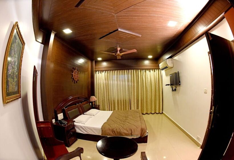 סוויטה, Sharada International