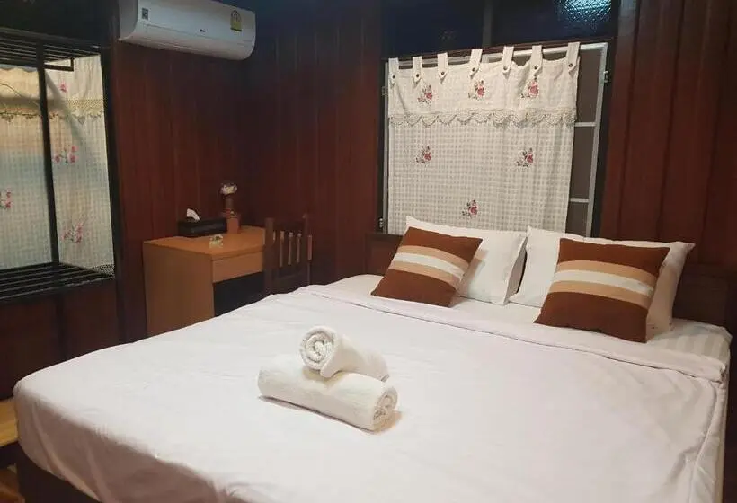 اتاق استاندارد یک نفره, Lampang Bouteak Resort