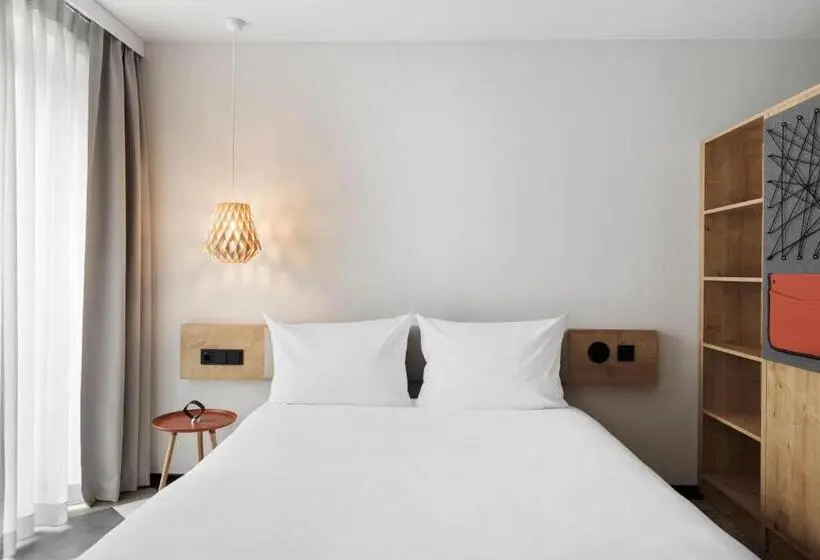 استودیوی استاندارد, Stay Kooook Munich City