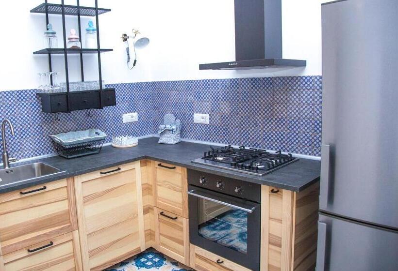 سوییت جونیور لوکس, Storie Di Mare