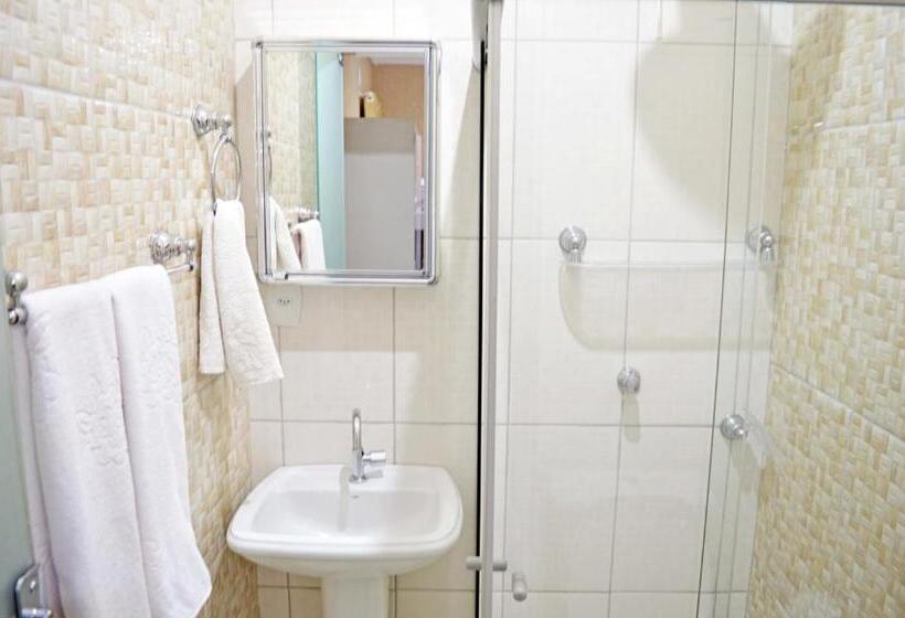 ファミリールーム, Hostel Prime