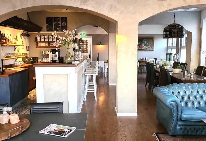 اتاق لوکس, B&b De Grote Waaij