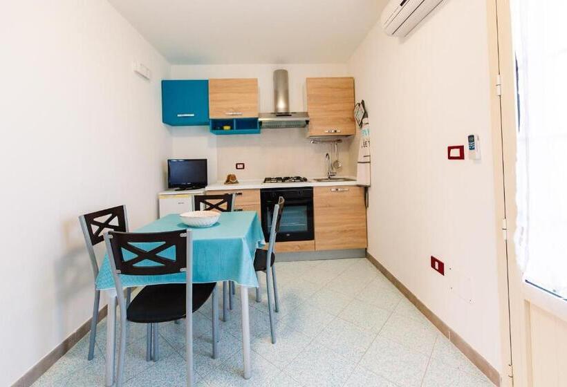 带露台的标准工作室, B&b La Casa Nel Borgo