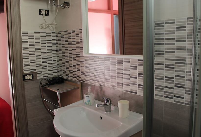 Triple Superior Vista Mar, Charm Airport