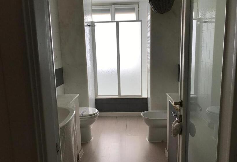 اتاق استاندارد با بالکن و چشمانداز دریا, Righepois