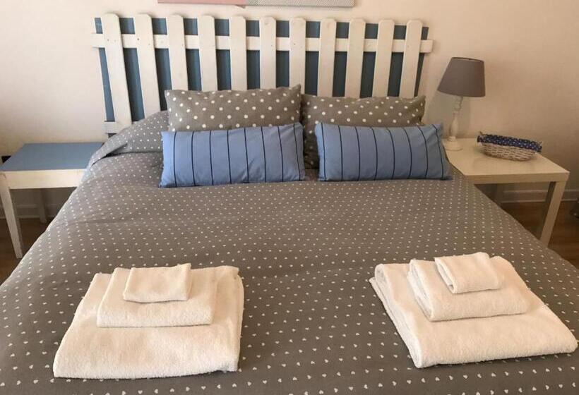 اتاق استاندارد سه تخته با بالکن, Righepois