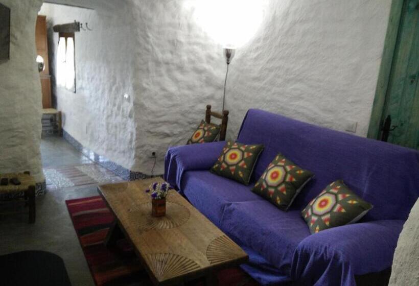 منزل غرفة نوم واحدة, Balcones De Piedad