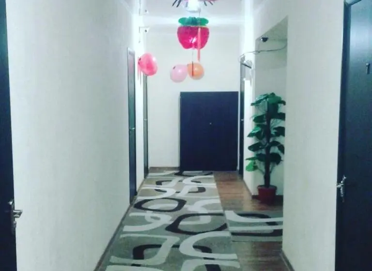 اتاق ساده سه‌ نفره, Inn Kochevnik