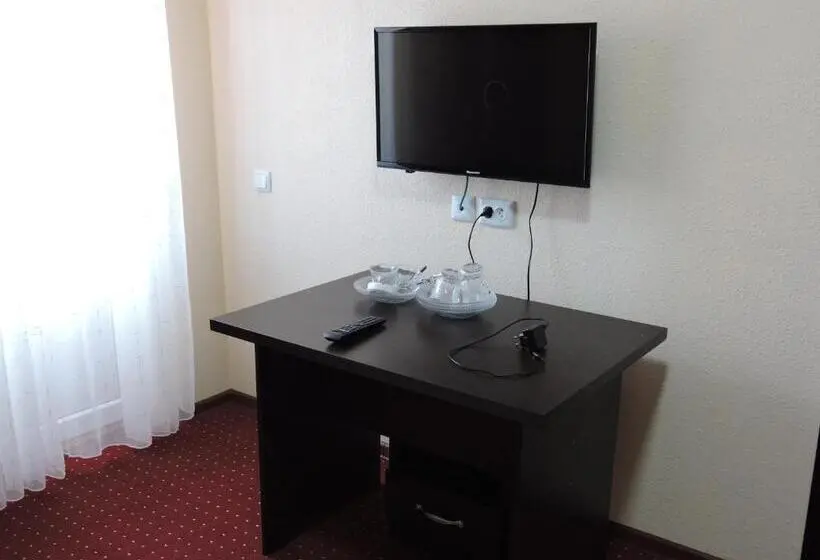 اتاق راحتی سه تخته, Inn Kochevnik