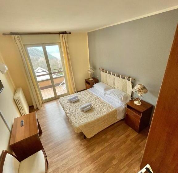 חדר סטנדרט עם מרפסת, La Sorgente