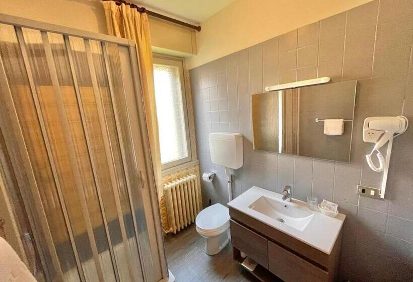 חדר סטנדרט עם מרפסת, La Sorgente