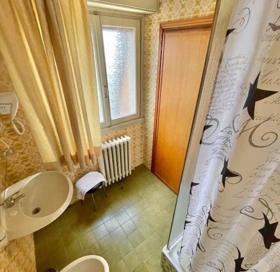 חדר סטנדרט, La Sorgente